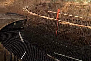 儋州砼烟囱新建施工现场